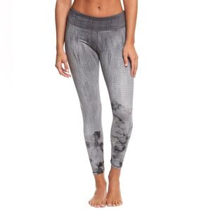 {PrAna} "Roxanne" Black Bloom Gray Printed 7/8 Length Yoga Gym Leggings Tights